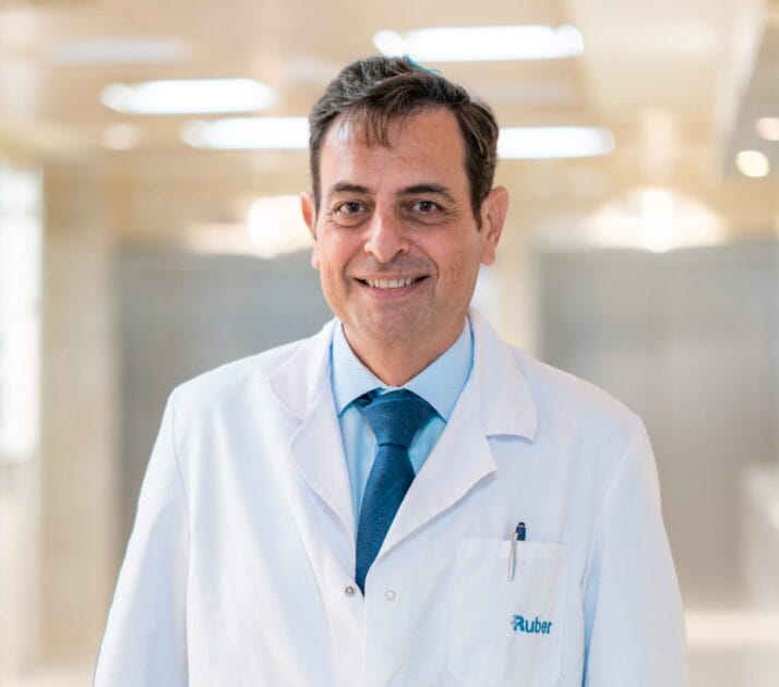 Dr. Carlos Balmori