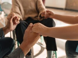 La Junta de Extremadura pide al Estado que declare exentas las ayudas recibidas por los pacientes de ELA Ayuda ELA