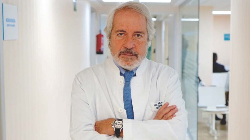 Dr. F. Villarejo