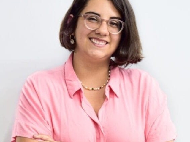 Exp&oacute;sito, Dra. Lucia
