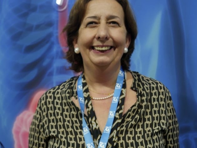 Echarri, Dra. Ana