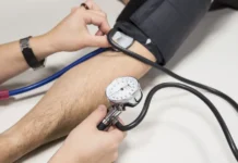 Más de 5 millones de personas adultas en España tienen hipertensión sin diagnosticar y pide a la población aumentar el control de la presión arterial en casa hipertensión arterial