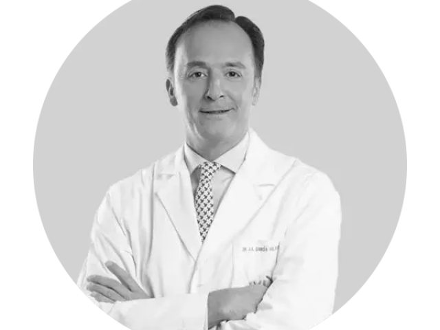 Garc&iacute;a Velasco, Dr. Juan Antonio